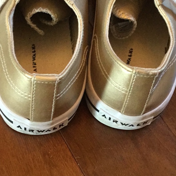 Gold Shoes - Picture 2 of 3